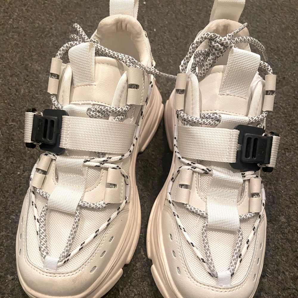 Chunky White Sneaker